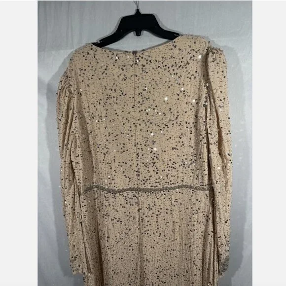 NEW $598 Mac Duggal [ 10 ] Sequin Floral Embellished Long Sleeve Gown Nude #Q458